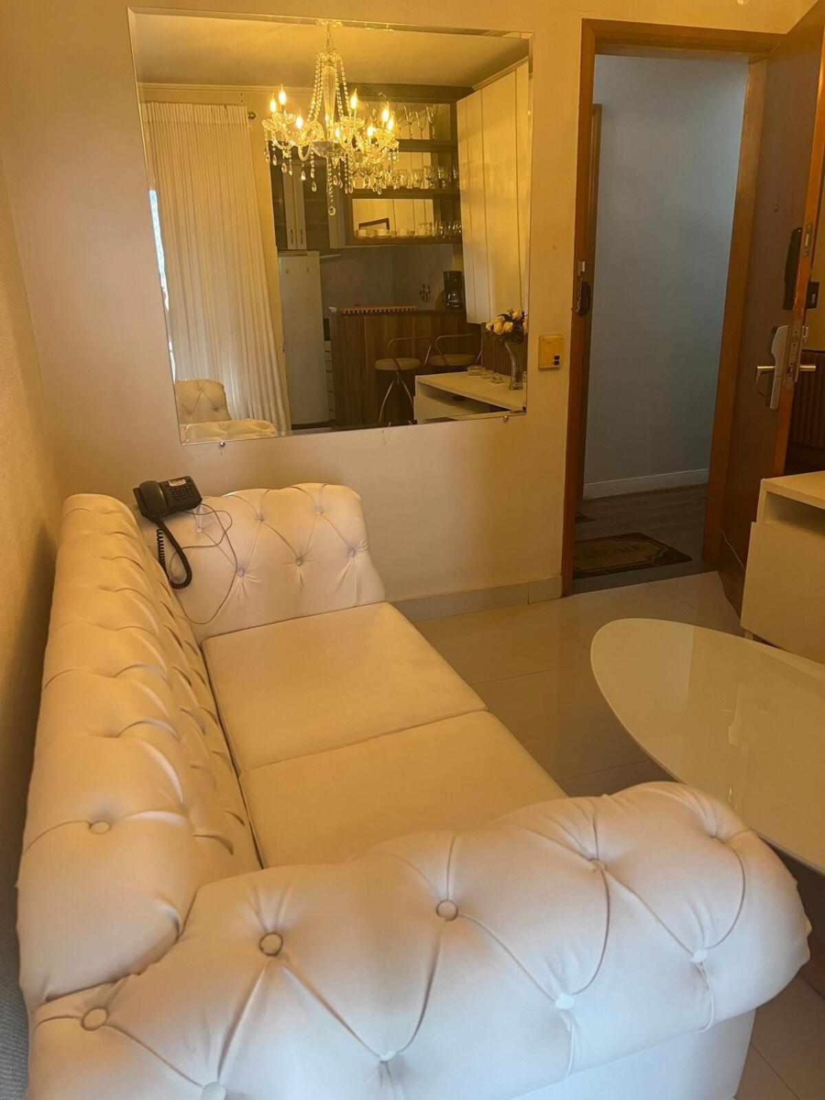 Elegancia & Conforto Flat Mobiliado 戈亚尼亚 外观 照片